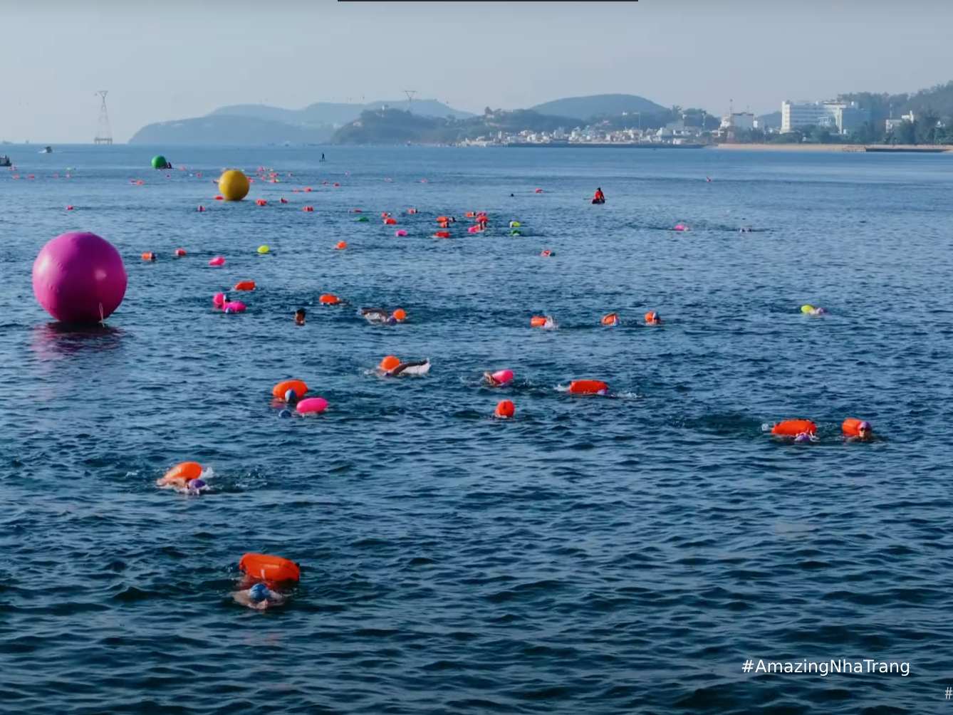 Giải Bơi Sea Star Nha Trang Bay 2025 - Bơi Giữa Vịnh Ngọc