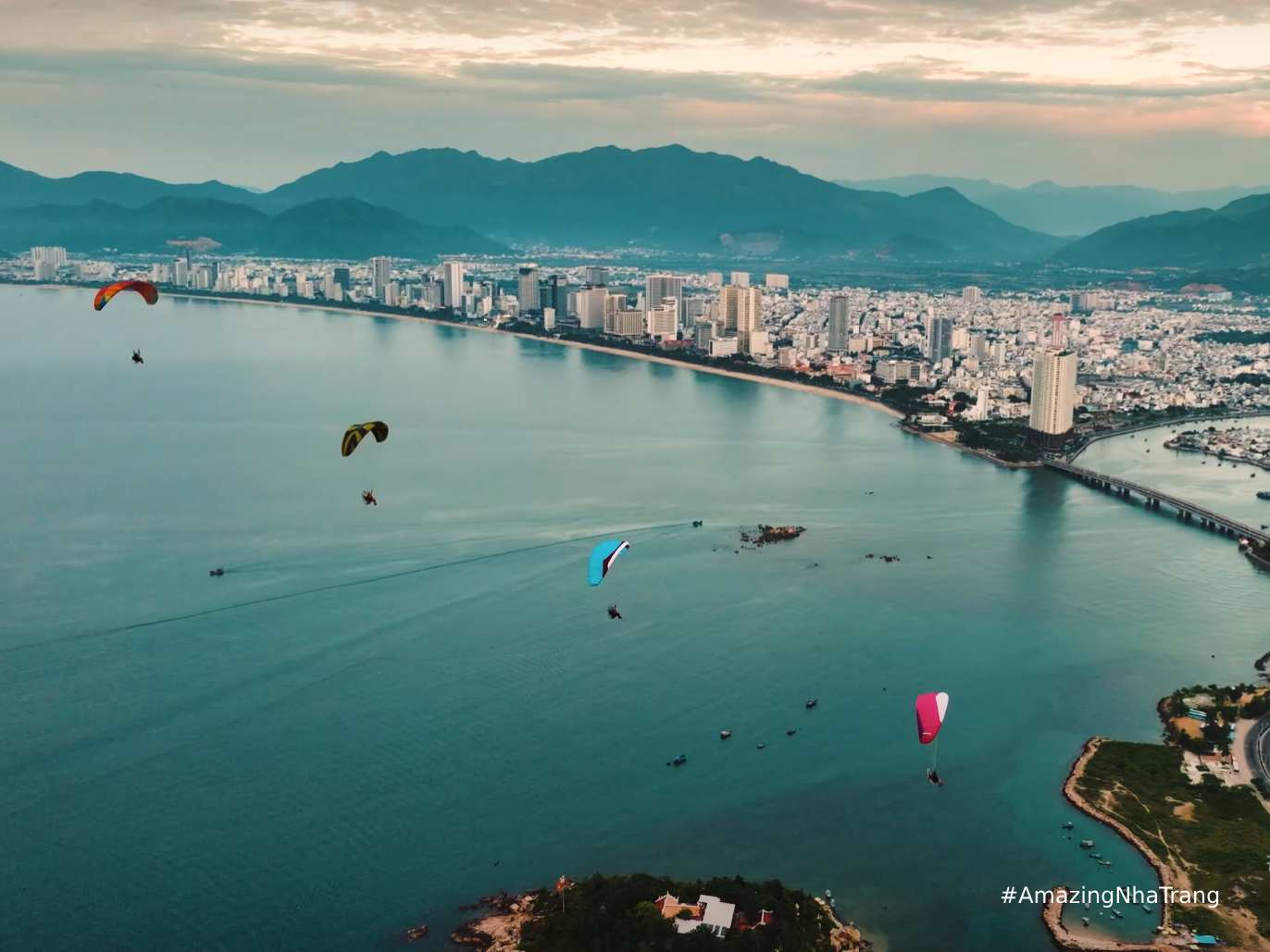 Dù Lượn Nha Trang - Trải Nghiệm Bay Trên Thành Phố Nha Trang